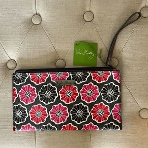 Vera Bradley slim zip wristlet in blossoms pattern